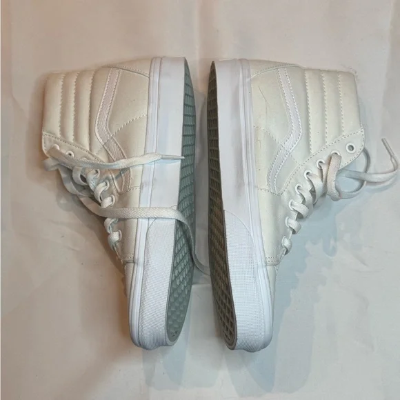 White vans high tops BRAND NEW MINT CONDITION - Picture 6 of 7